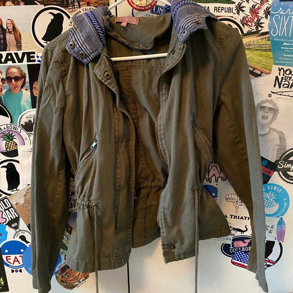 drawstring jacket - Picture 2 of 4